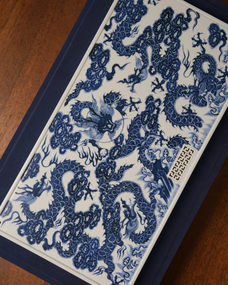Handmade Underglaze decoration Porcelain Yuan Blue and White Five Dragons Chinese Tea Tray