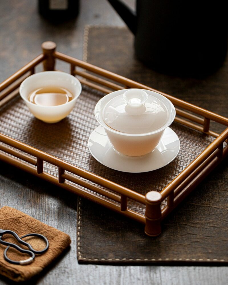 Minimalist Porcelain Ice Jade 130ml Gaiwan With Saucer