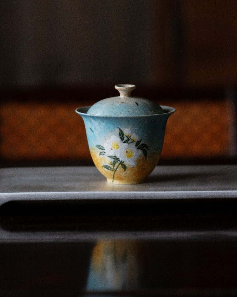Hand-painted Artistic Chinese Style Ceramic Gardenia Blossom 170ml Gaiwan