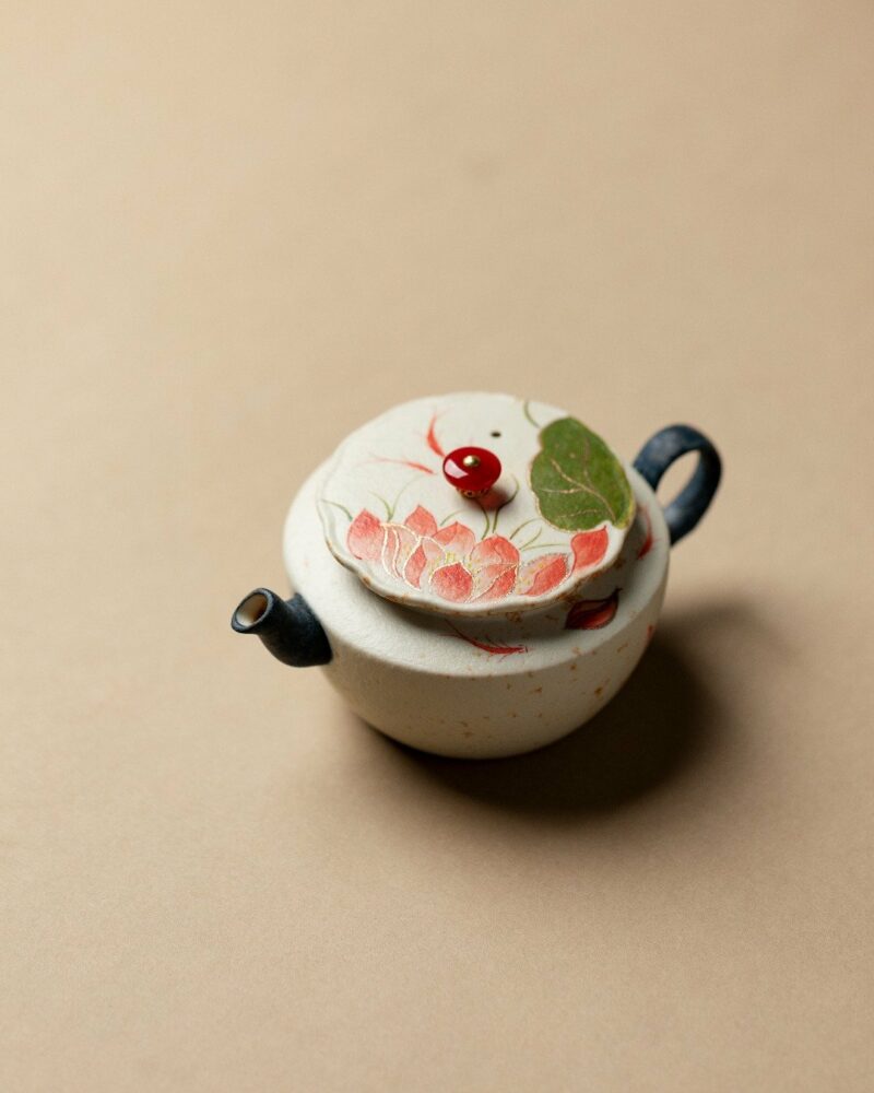 Hand-painted Chinese Style Iron-red Ceramic Red carp and lotus 130ml Chinese Teapot