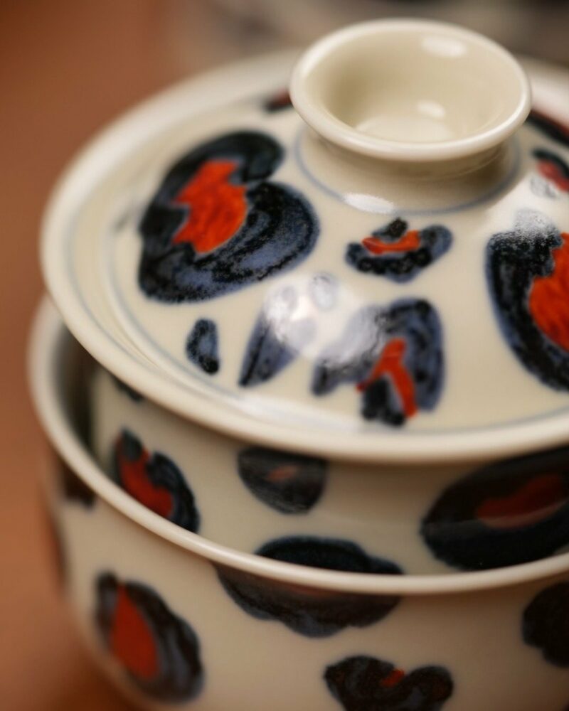 Hand-painted Qinghua Iron-red Porcelain leopard motif 60ml Gaiwan Set