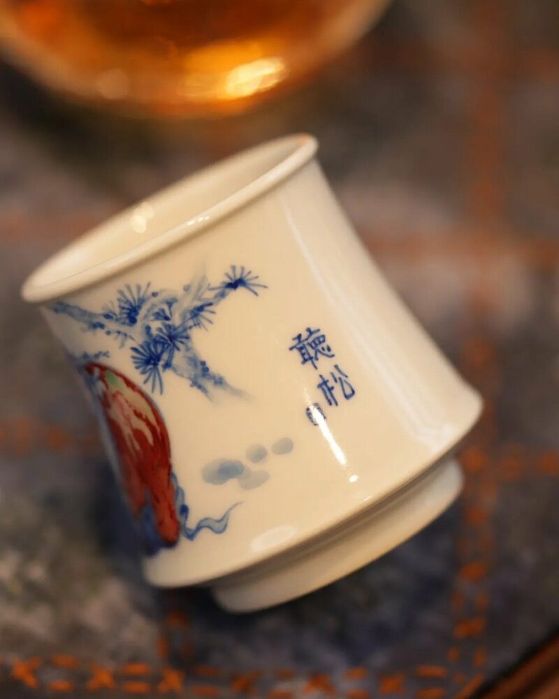 Handmade-Underglaze-Red-Porcelain-Blue-and-White-Listen-to-the-Pine-90cc-Host-Cup5 Handmade Underglaze Red Porcelain Blue and White Listen to the Pine 90cc Host Cup