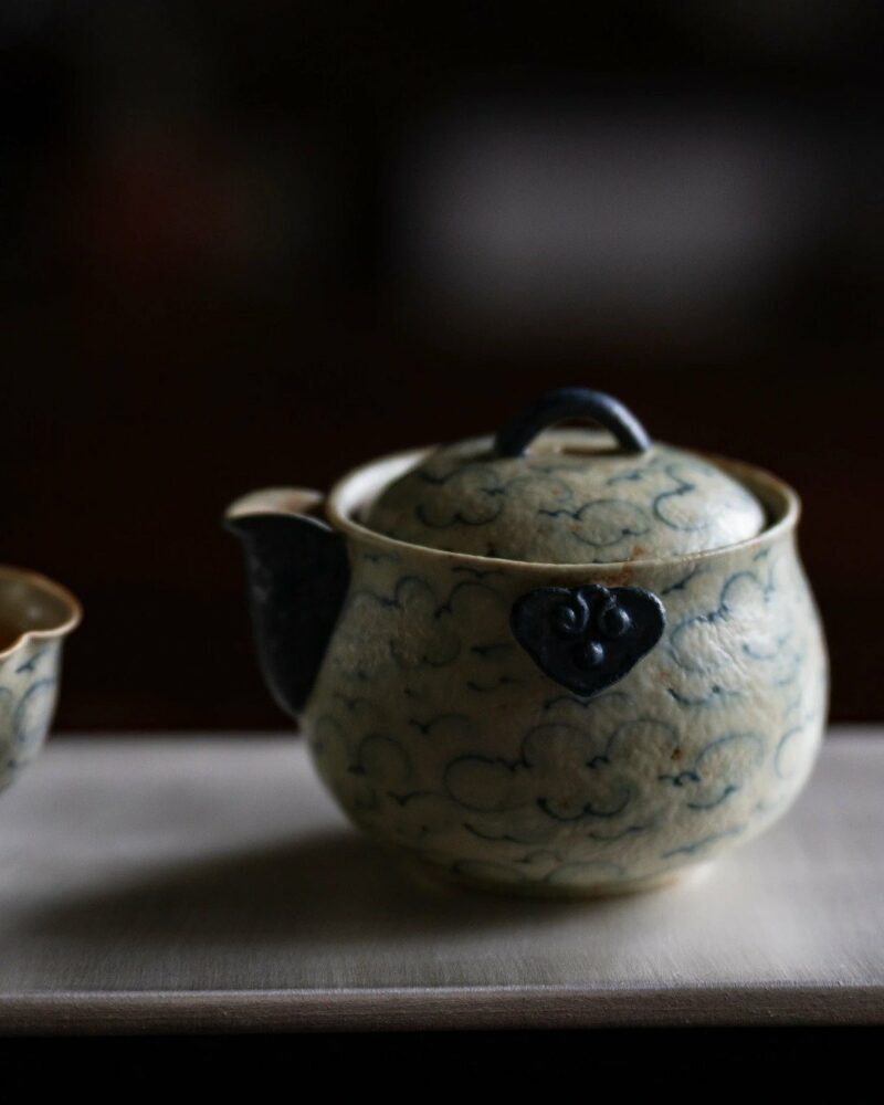 Handmade Vintage Style Ceramic Hand-Painted Blue Cloud Pattern 150ml Grabpot