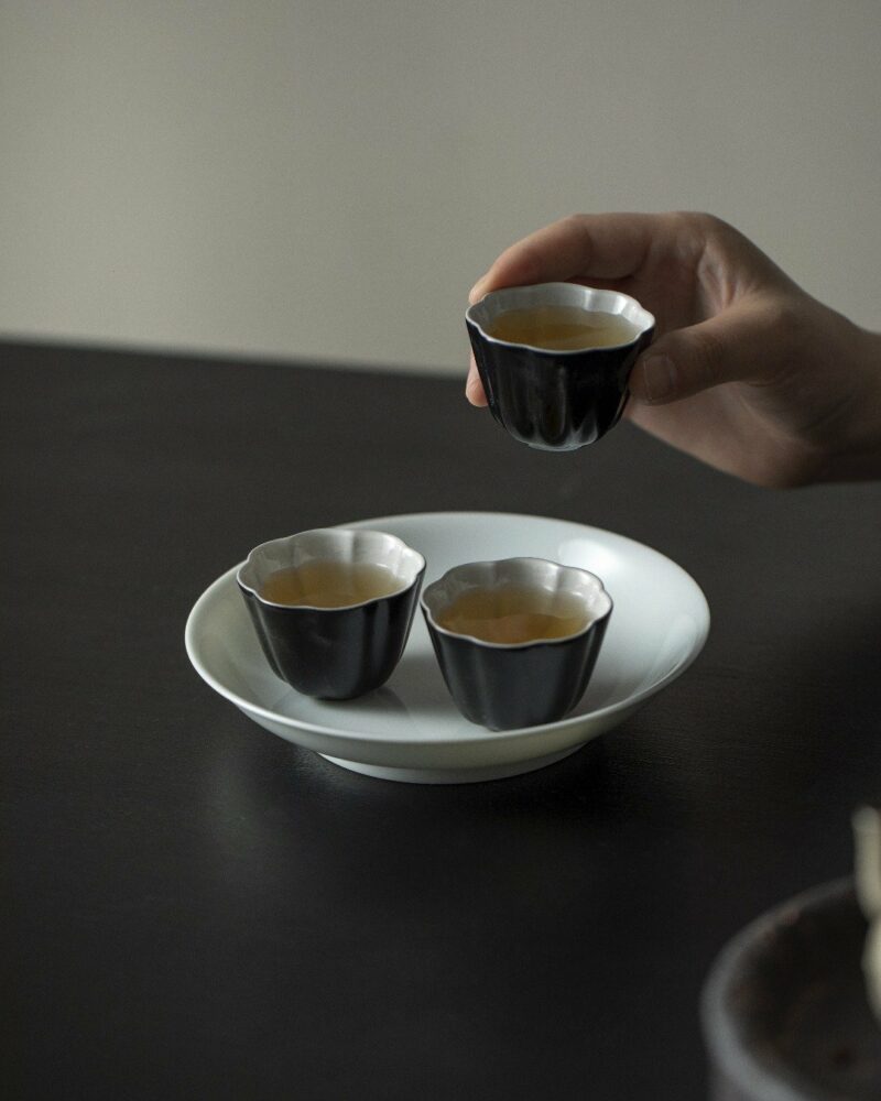 Handmade Vintage Style Japanese Style Ceramic Hand-Painted Pear Shape Chinese Teapot