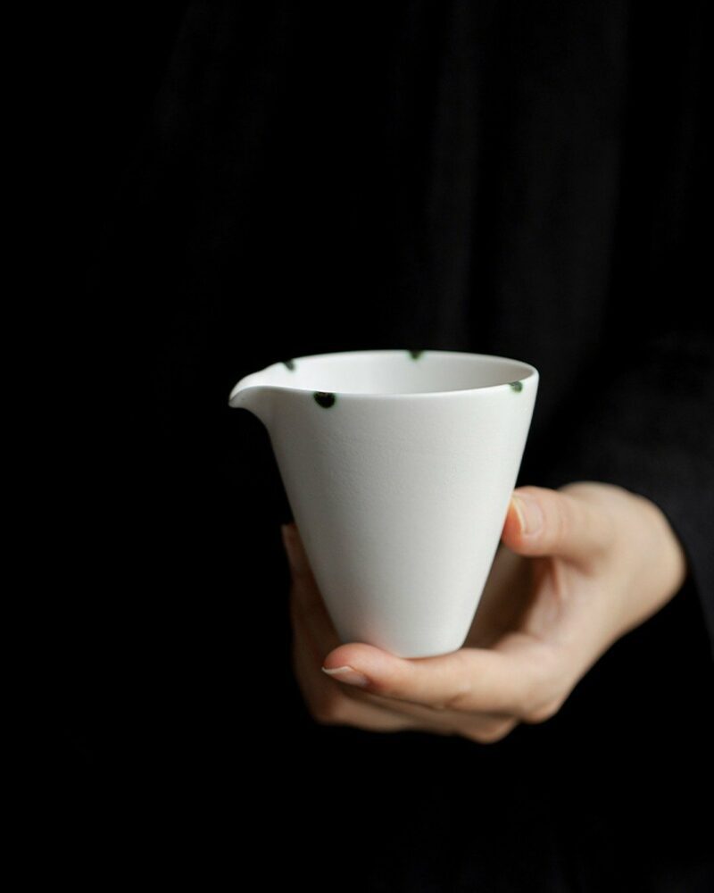 Minimalist-Porcelain-Lard-White-Jade-Dot-Rim-150ml-Fair-Cup-Gong-Dao-Bei5 Minimalist Porcelain Lard White Jade Dot Rim 150ml Fair Cup Gong Dao Bei