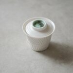Minimalist Porcelain Snowfall Crinkle Jade Knob 130ml Gaiwan
