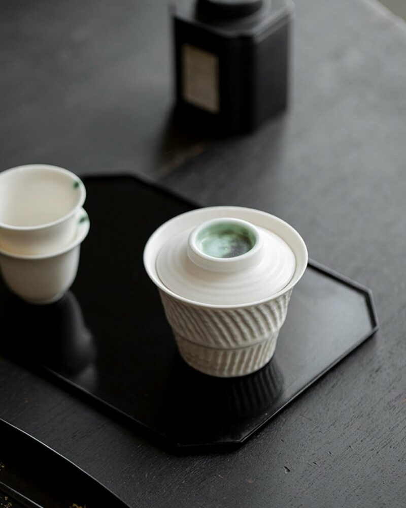 Minimalist Porcelain Snowfall Crinkle Jade Knob 130ml Gaiwan