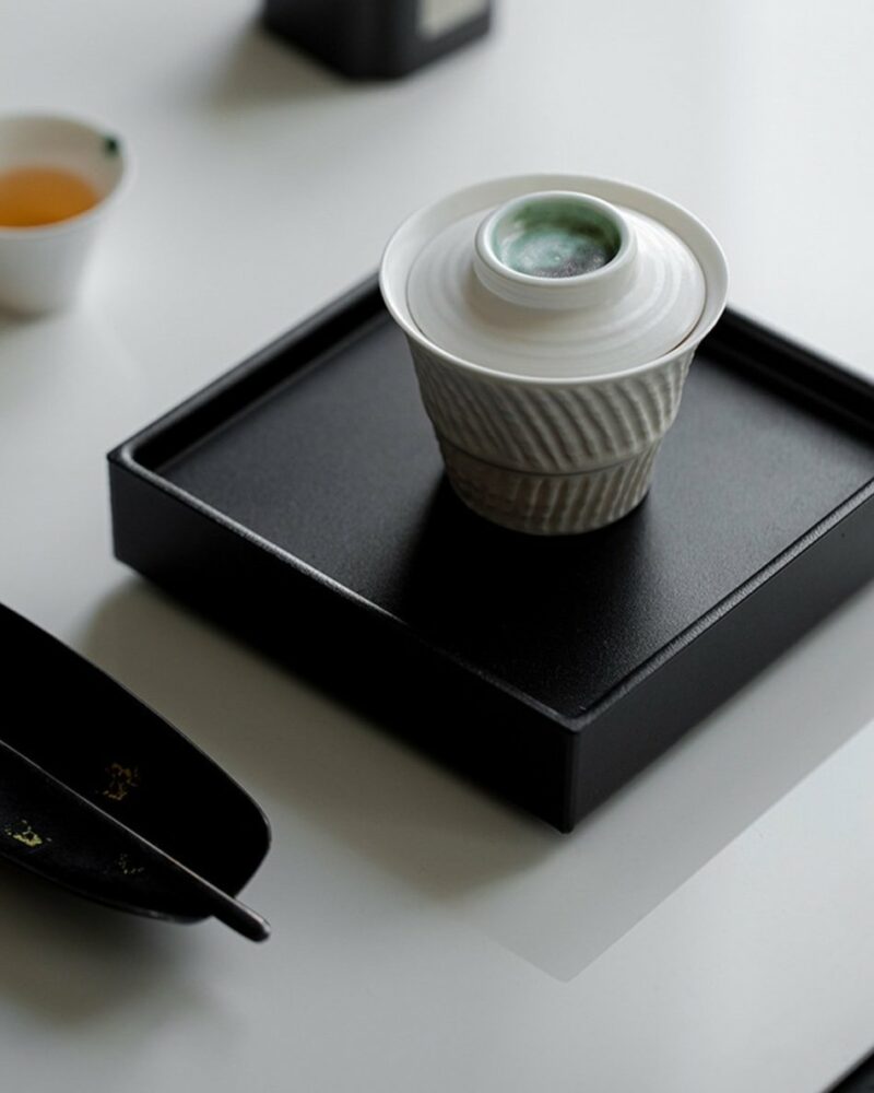 Minimalist Porcelain Snowfall Crinkle Jade Knob 130ml Gaiwan