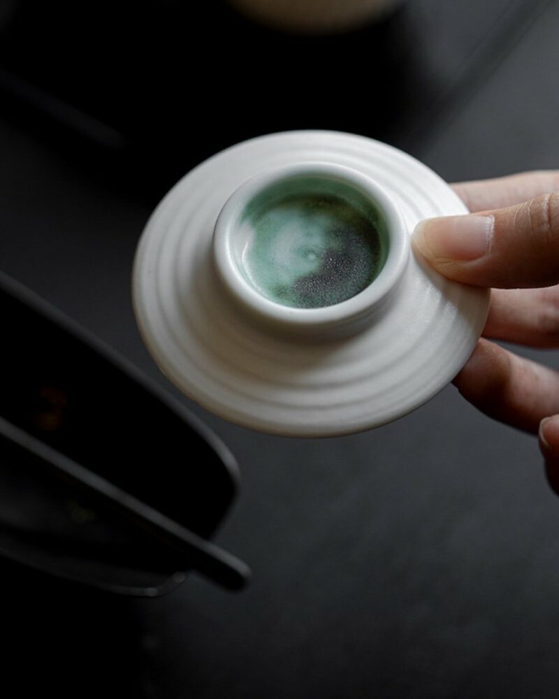 Minimalist Porcelain Snowfall Crinkle Jade Knob 130ml Gaiwan