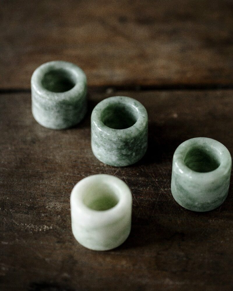 Vintage Style Chinese Style Jade Ring Form Lid Holder