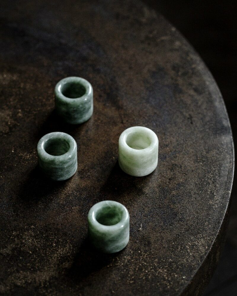 Vintage Style Chinese Style Jade Ring Form Lid Holder