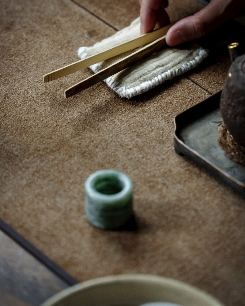 Vintage Style Chinese Style Jade Ring Form Lid Holder