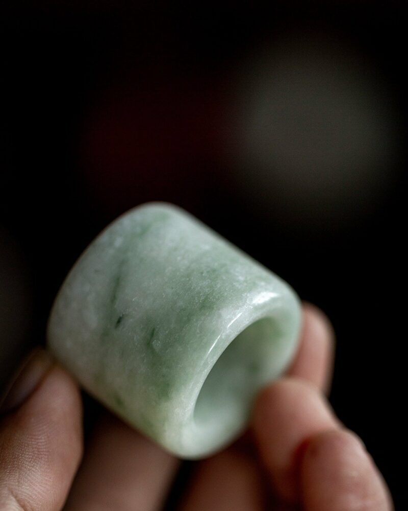 Vintage Style Chinese Style Jade Ring Form Lid Holder