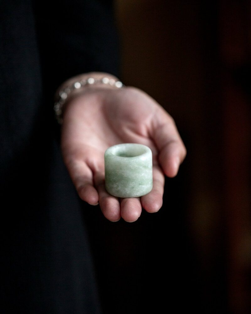 Vintage Style Chinese Style Jade Ring Form Lid Holder