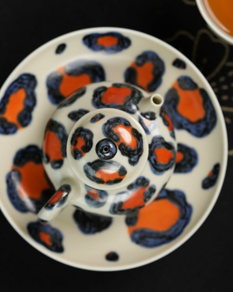 Hand-painted Qinghua Iron-red Porcelain Leopard Mini Rong Tian 65ml Chinese Teapot