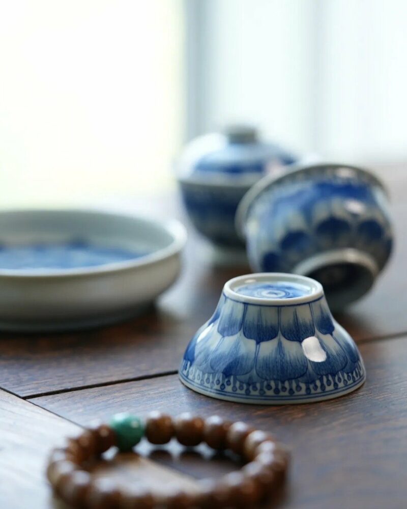 Hand-painted-Qinghua-Wood-kiln-Fired-Porcelain-Lotus-60ml-Gaiwan-Set-Pre-Order-Ship-In-20-Days3 Hand-painted Qinghua Wood-kiln Fired Porcelain Lotus 60ml Gaiwan Set Pre Order Ship In 20 Days