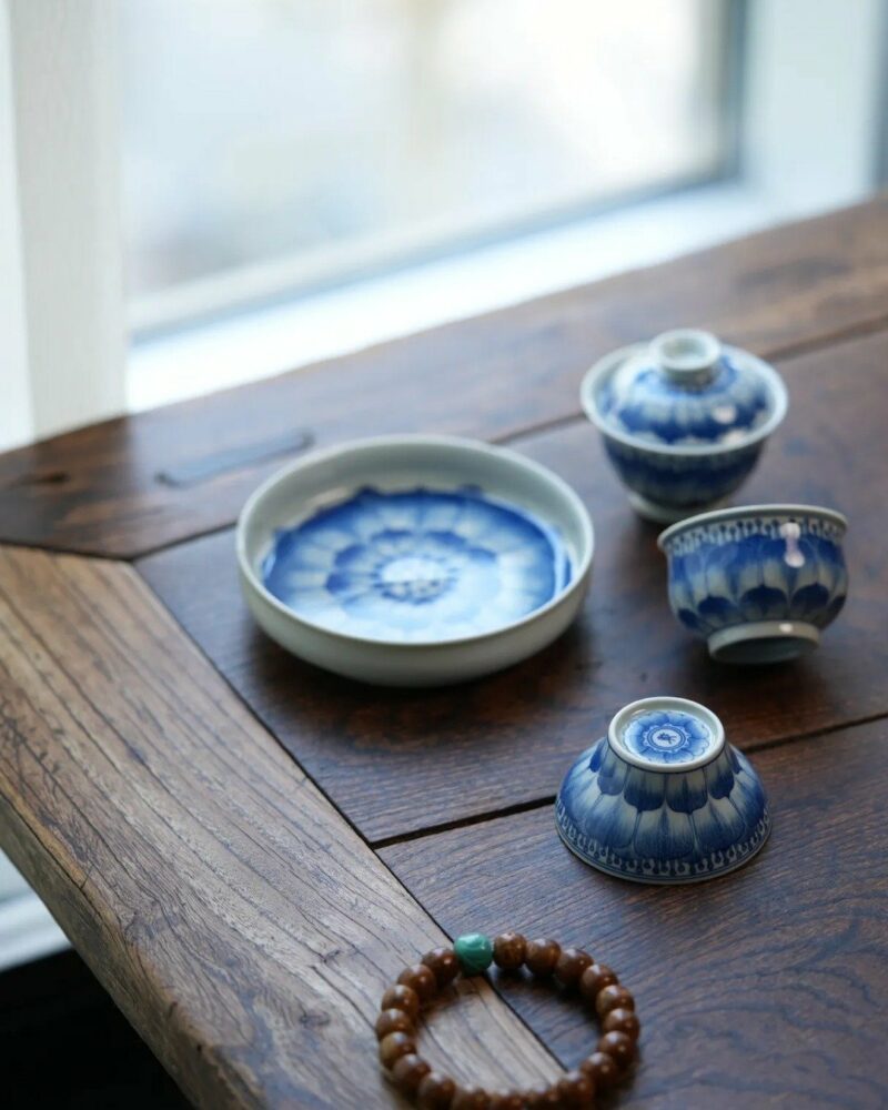 Hand-painted-Qinghua-Wood-kiln-Fired-Porcelain-Lotus-60ml-Gaiwan-Set-Pre-Order-Ship-In-20-Days4 Hand-painted Qinghua Wood-kiln Fired Porcelain Lotus 60ml Gaiwan Set Pre Order Ship In 20 Days