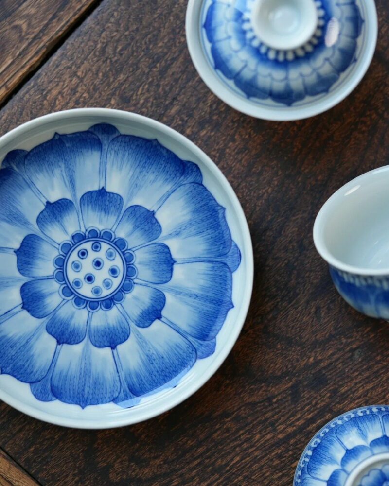 Hand-painted-Qinghua-Wood-kiln-Fired-Porcelain-Lotus-60ml-Gaiwan-Set-Pre-Order-Ship-In-20-Days5 Hand-painted Qinghua Wood-kiln Fired Porcelain Lotus 60ml Gaiwan Set Pre Order Ship In 20 Days