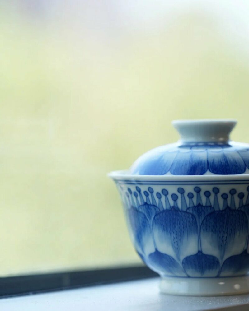Hand-painted-Qinghua-Wood-kiln-Fired-Porcelain-Lotus-60ml-Gaiwan-Set-Pre-Order-Ship-In-20-Days6 Hand-painted Qinghua Wood-kiln Fired Porcelain Lotus 60ml Gaiwan Set Pre Order Ship In 20 Days