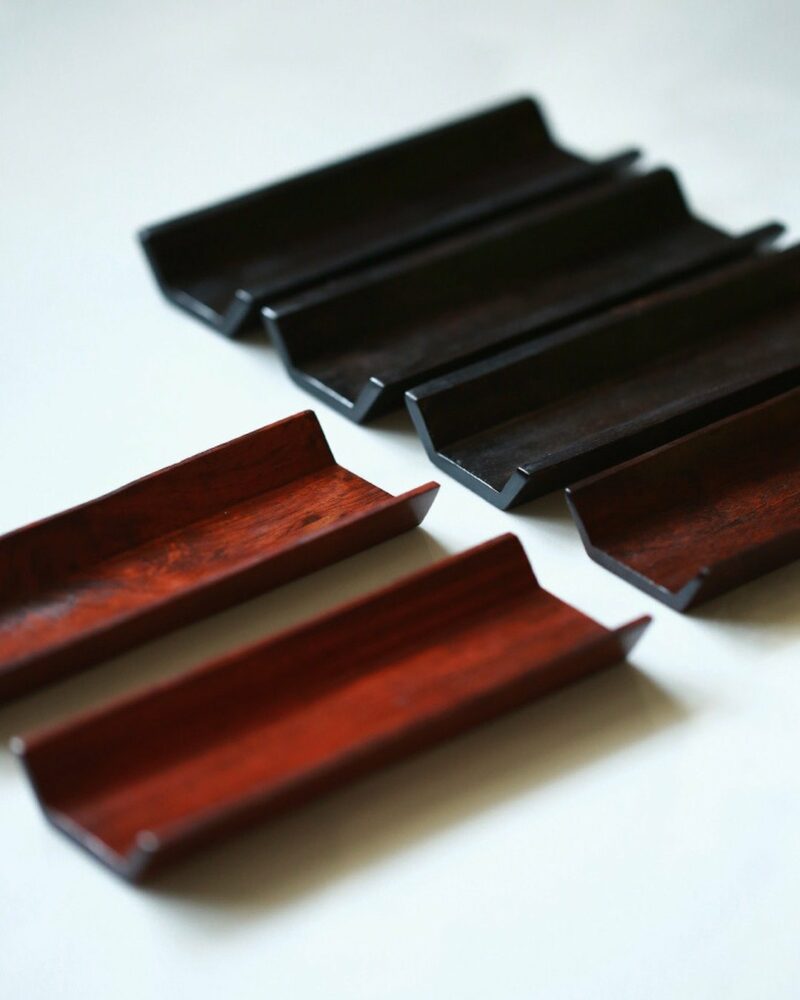 Handmade Chinese Style Wood Mountain Sequence Sandalwood ChaZe With Tea Needle