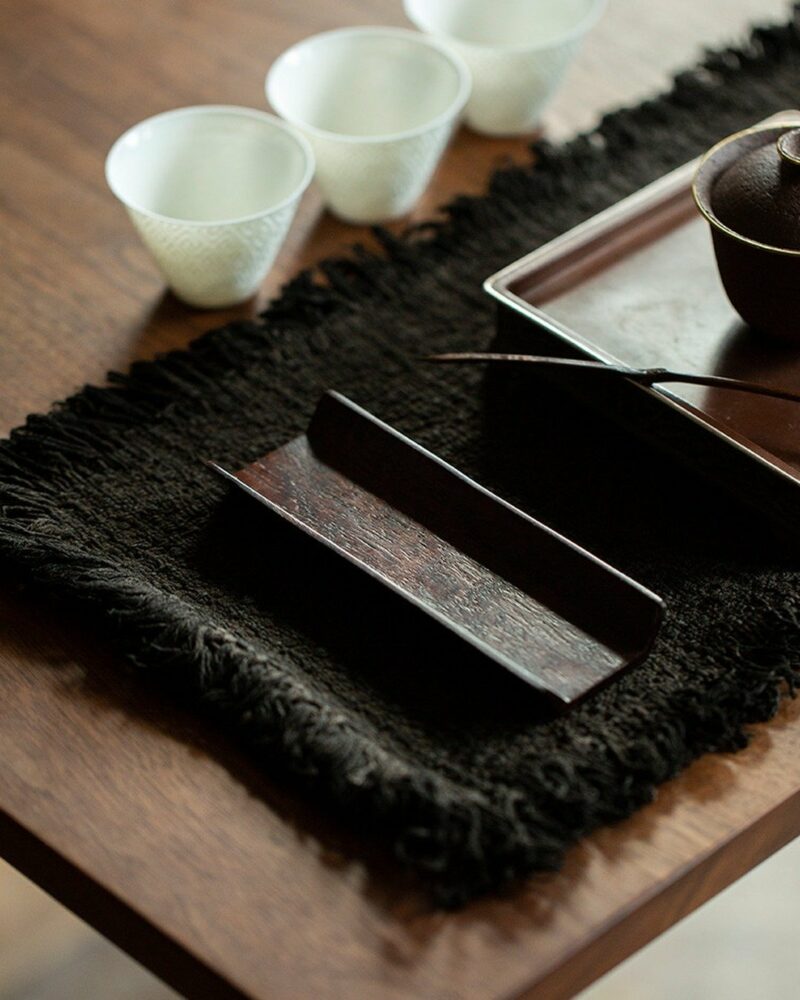 Handmade Chinese Style Wood Mountain Sequence Sandalwood ChaZe With Tea Needle
