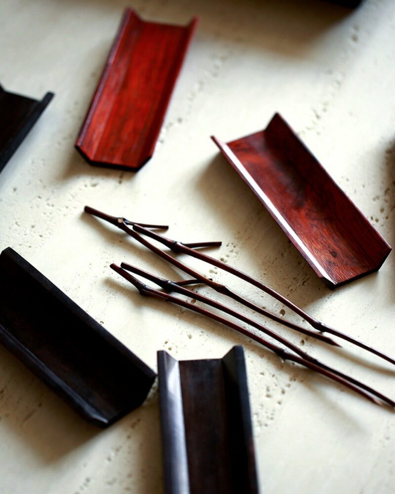 Handmade Chinese Style Wood Mountain Sequence Sandalwood ChaZe With Tea Needle