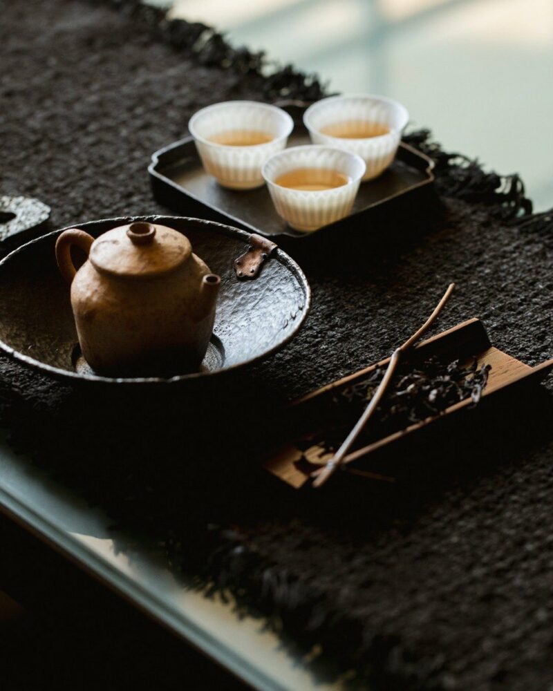 Handmade Chinese Style Wood Mountain Sequence Sandalwood ChaZe With Tea Needle