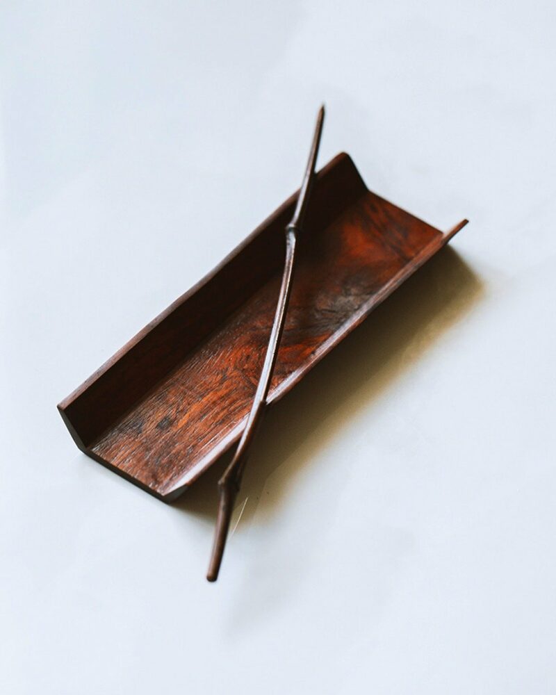 Handmade Chinese Style Wood Mountain Sequence Sandalwood ChaZe With Tea Needle