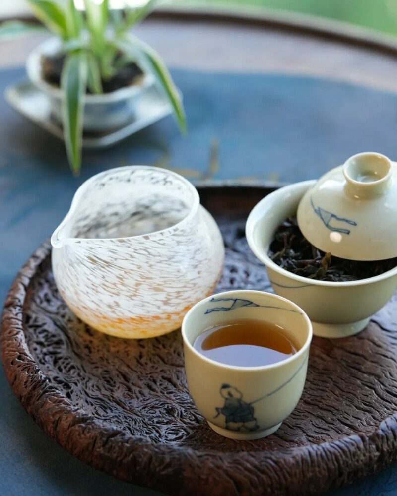 Handmade Hand-painted Vintage Style Porcelain Blue and White Childhood 65ml Gaiwan Set