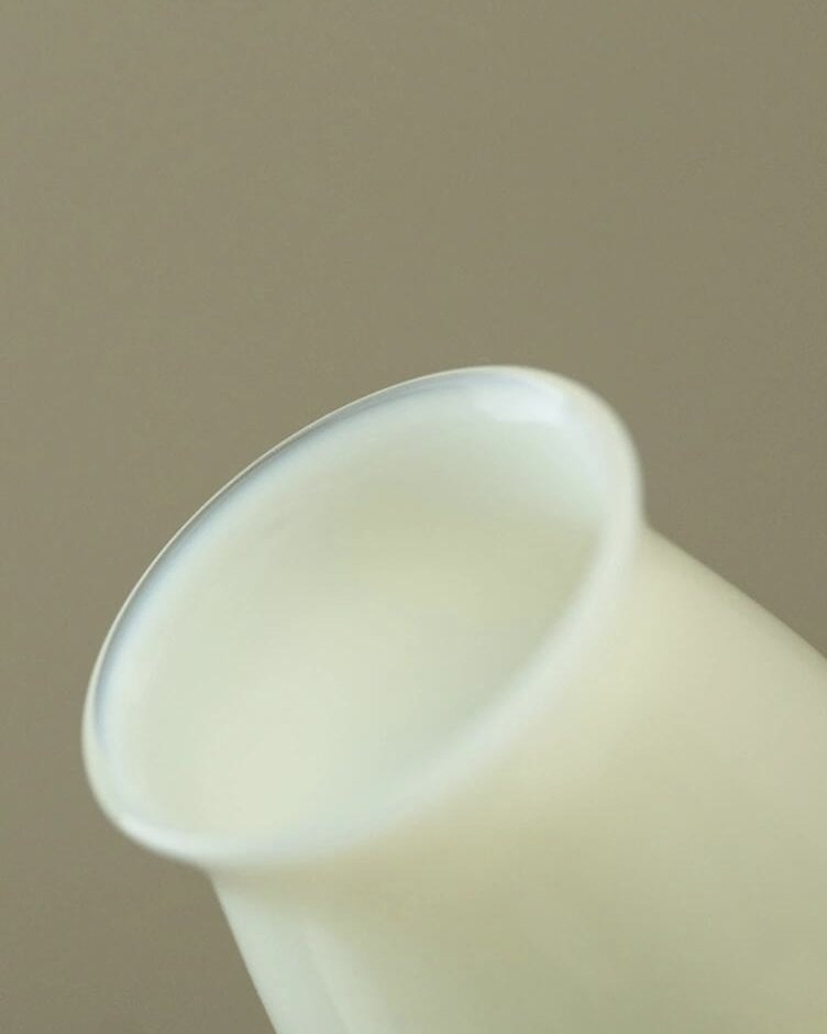 Jade-White-Glass-Yellow-High-Foot-150ml-Gaiwan12 Jade White Glass Yellow High Foot 150ml Gaiwan