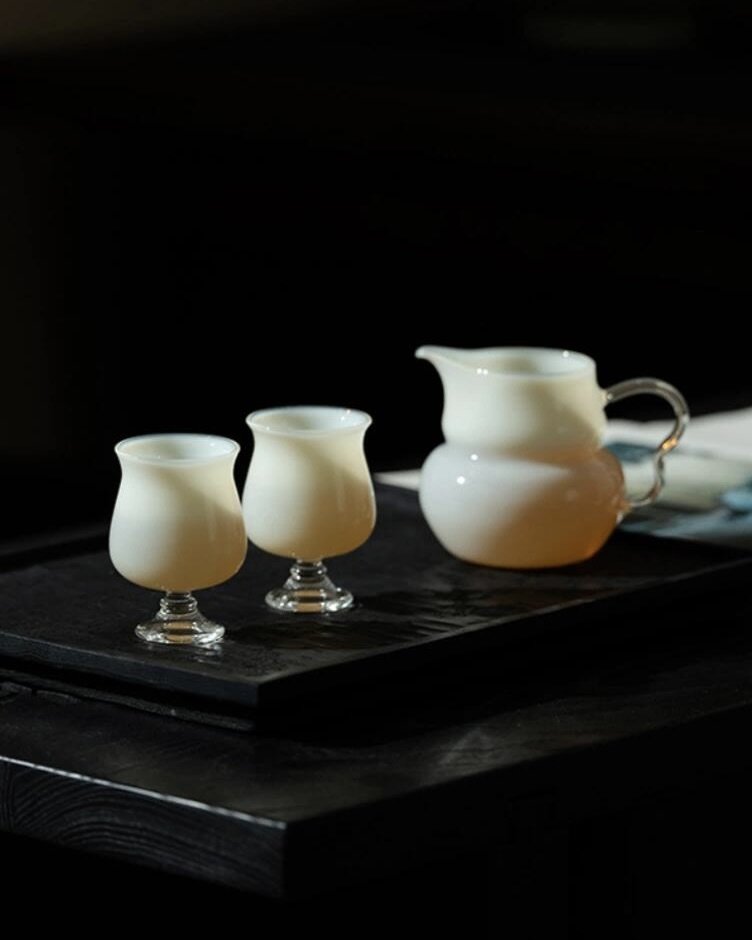 Jade-White-Glass-Yellow-High-Foot-150ml-Gaiwan13 Jade White Glass Yellow High Foot 150ml Gaiwan