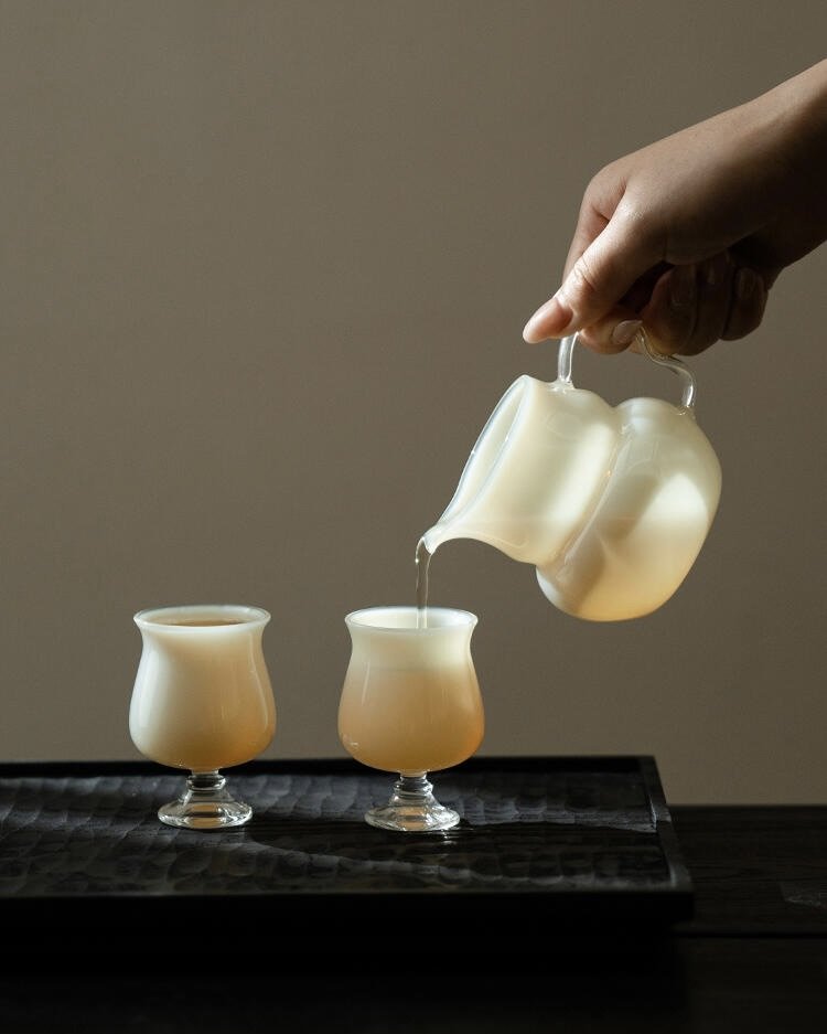 Jade-White-Glass-Yellow-High-Foot-150ml-Gaiwan4 Jade White Glass Yellow High Foot 150ml Gaiwan