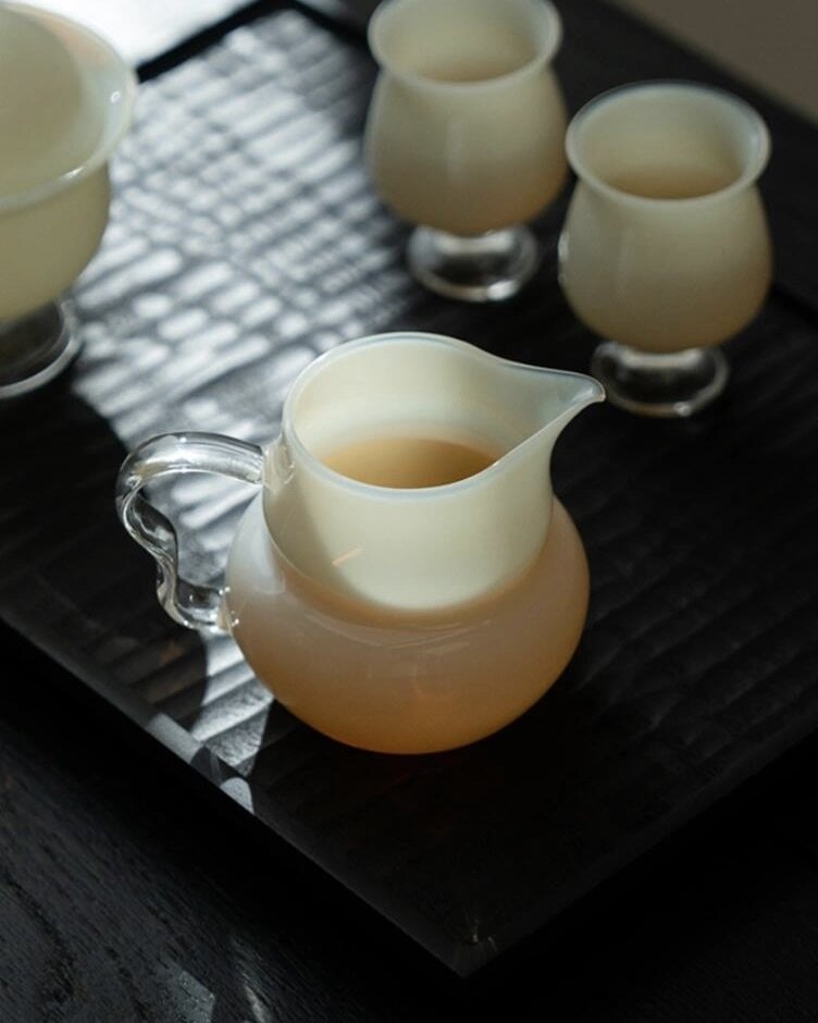Jade-White-Glass-Yellow-High-Foot-150ml-Gaiwan6 Jade White Glass Yellow High Foot 150ml Gaiwan