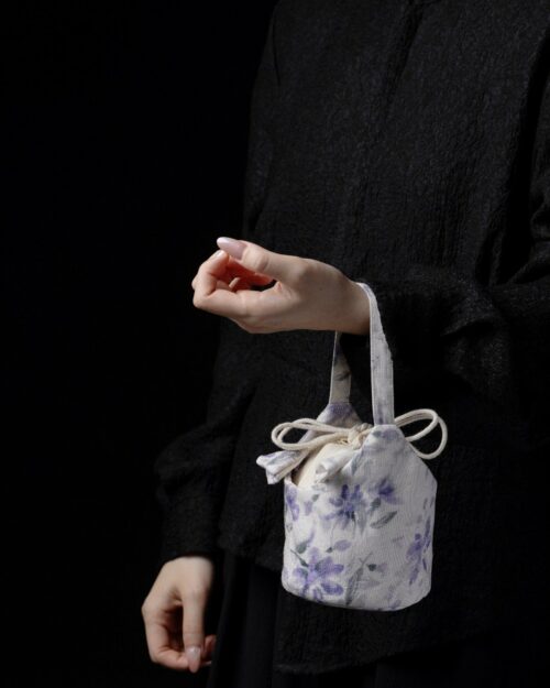 Minimalist Artistic Chinese Style Cotton Linen Purple Floral Pattern Carrying Bag