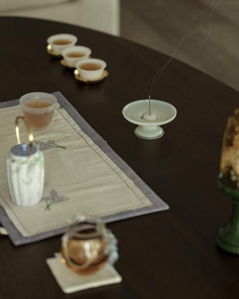 Minimalist Elegant Glass Jade High-foot Incense Holder