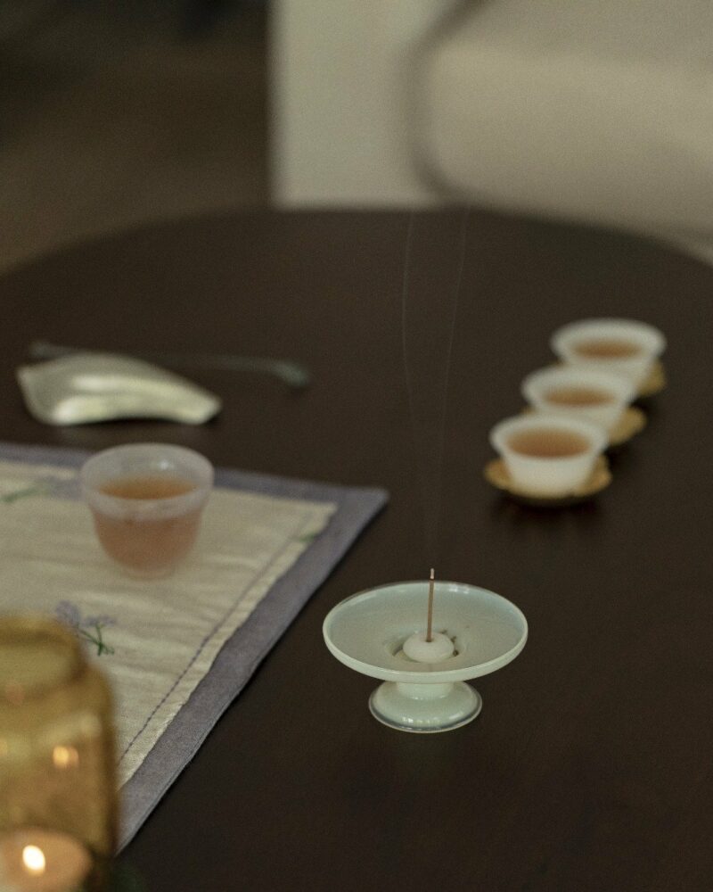Minimalist Elegant Glass Jade High-foot Incense Holder