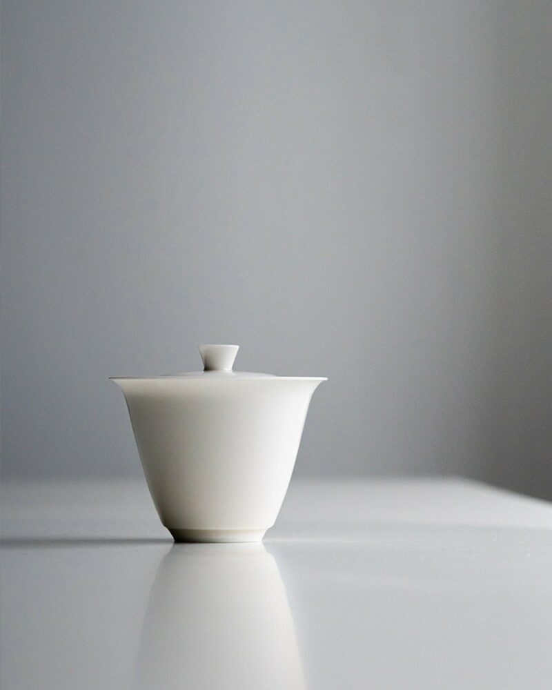 Minimalist Porcelain Apricot White 160ml Gaiwan