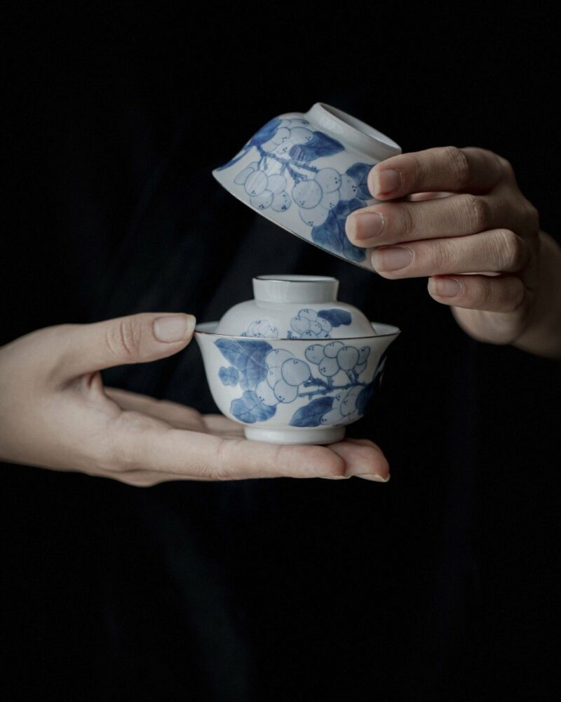 Vintage-Style-Qinghua-Ceramic-Loquat-90ml-Travel-Tea-Set3 Vintage Style Qinghua Ceramic Loquat 90ml Travel Tea Set
