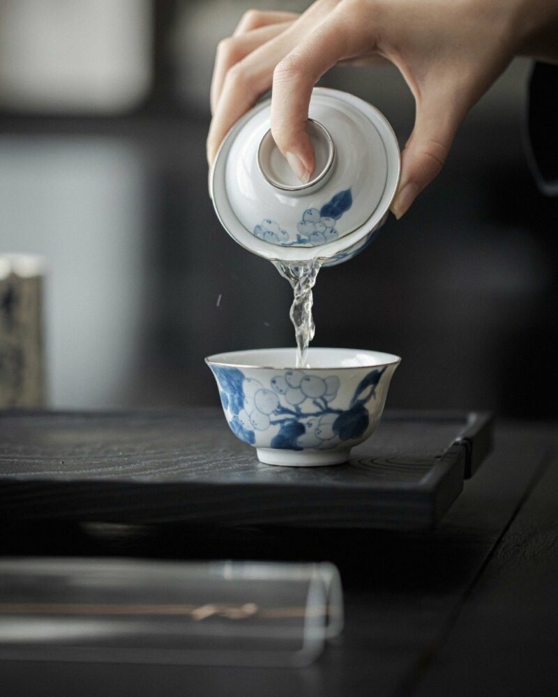 Vintage-Style-Qinghua-Ceramic-Loquat-90ml-Travel-Tea-Set5 Vintage Style Qinghua Ceramic Loquat 90ml Travel Tea Set