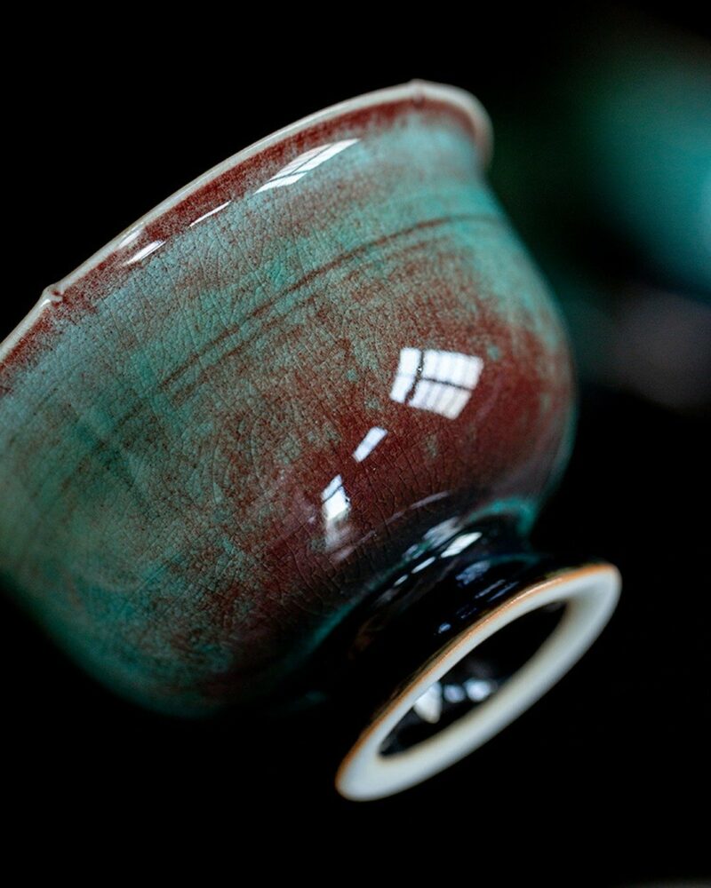 Chinese Style Ceramic Peacock green flower-rim high-foot with verdigris kiln-change crackle glaze 120ml Gaiwan