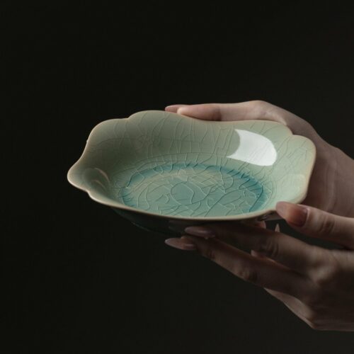 Crackle Glaze Porcelain Hutian Kiln Ice Crazing Petal Tea Boat