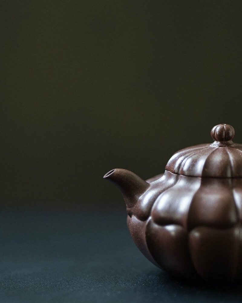 Fully-Handmade-Naturally-Mixed-Zini-Duanni-Clay-Ribbed-Shape-Heling-style-160ml-Yixing-Teapot6 Fully Handmade Naturally Mixed Zini Duanni Clay Ribbed Shape Heling-style 160ml Yixing Teapot