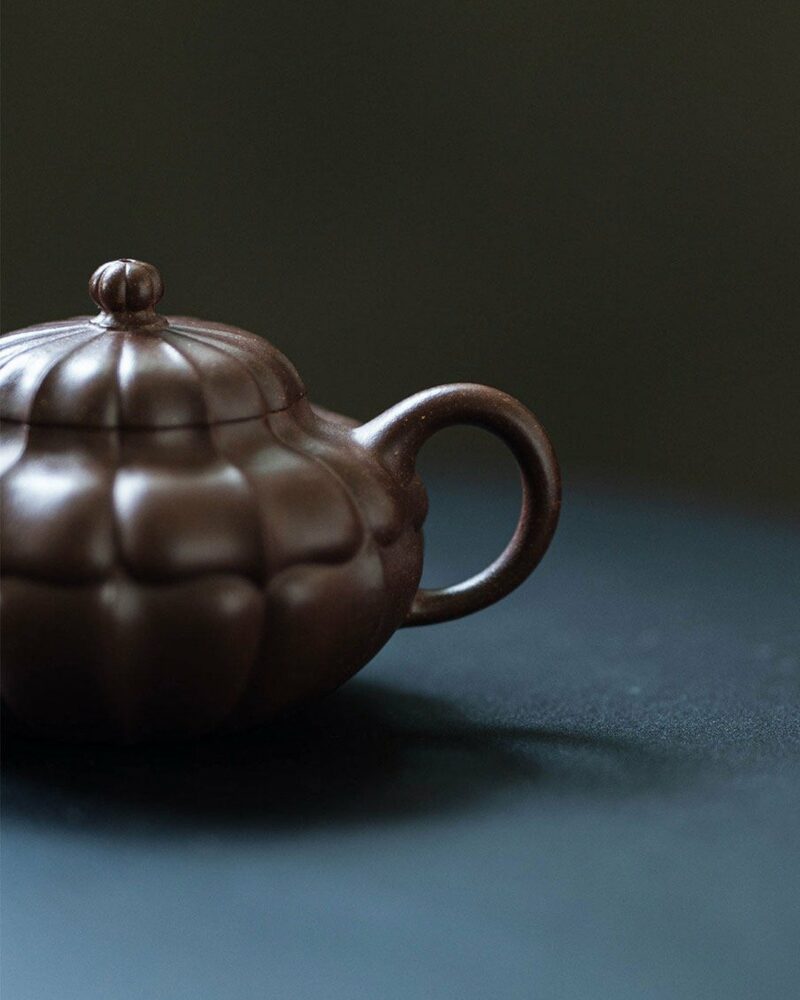 Fully-Handmade-Naturally-Mixed-Zini-Duanni-Clay-Ribbed-Shape-Heling-style-160ml-Yixing-Teapot7 Fully Handmade Naturally Mixed Zini Duanni Clay Ribbed Shape Heling-style 160ml Yixing Teapot