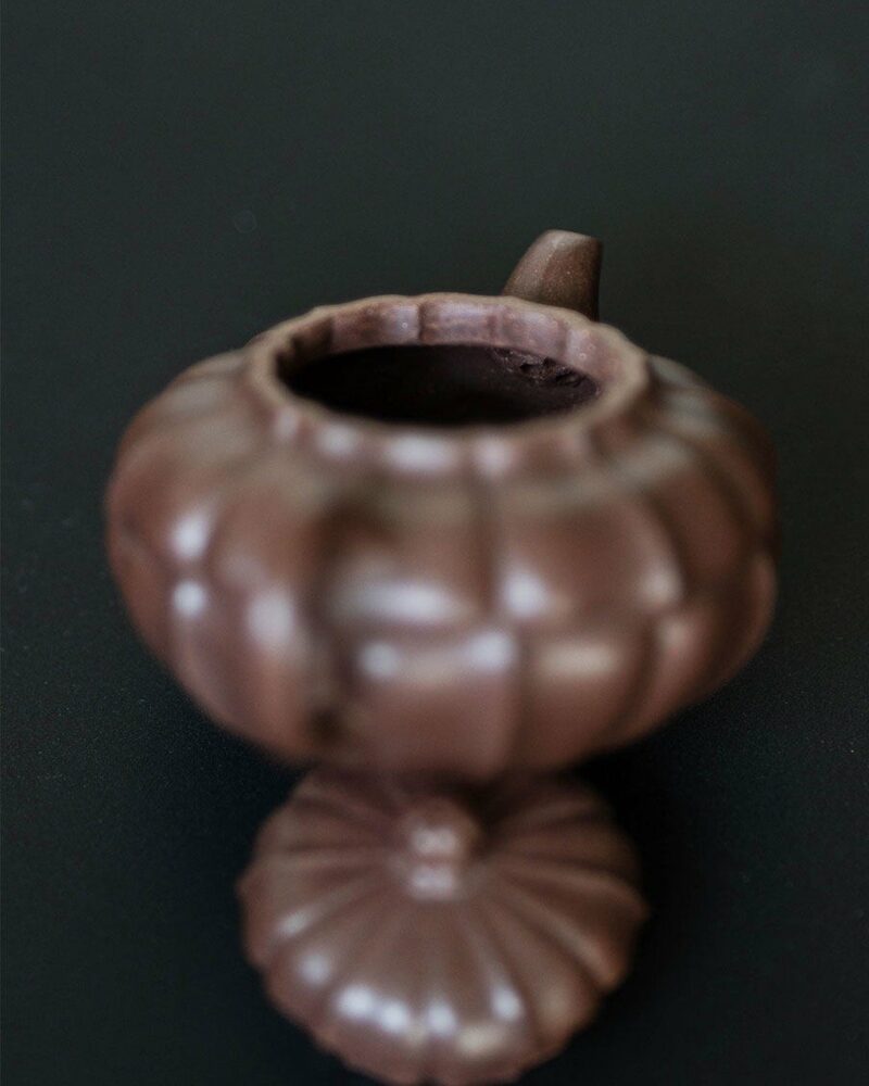 Fully-Handmade-Naturally-Mixed-Zini-Duanni-Clay-Ribbed-Shape-Heling-style-160ml-Yixing-Teapot8 Fully Handmade Naturally Mixed Zini Duanni Clay Ribbed Shape Heling-style 160ml Yixing Teapot
