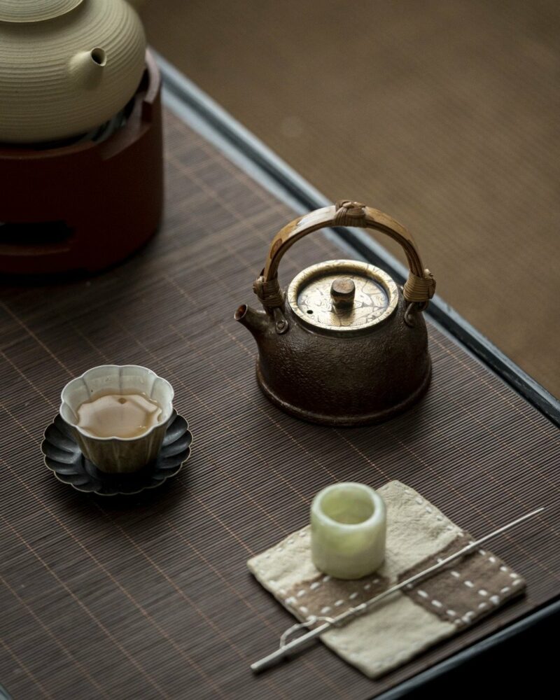 Handmade-Hammered-Red-Copper-Bamboo-woven-Handle-180ml-Teapot10 Handmade Hammered Red Copper Bamboo-woven Handle 180ml Teapot