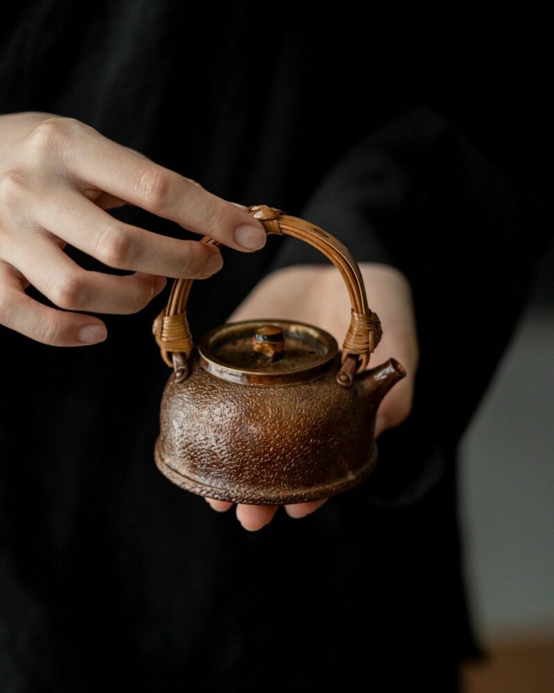 Handmade-Hammered-Red-Copper-Bamboo-woven-Handle-180ml-Teapot7 Handmade Hammered Red Copper Bamboo-woven Handle 180ml Teapot