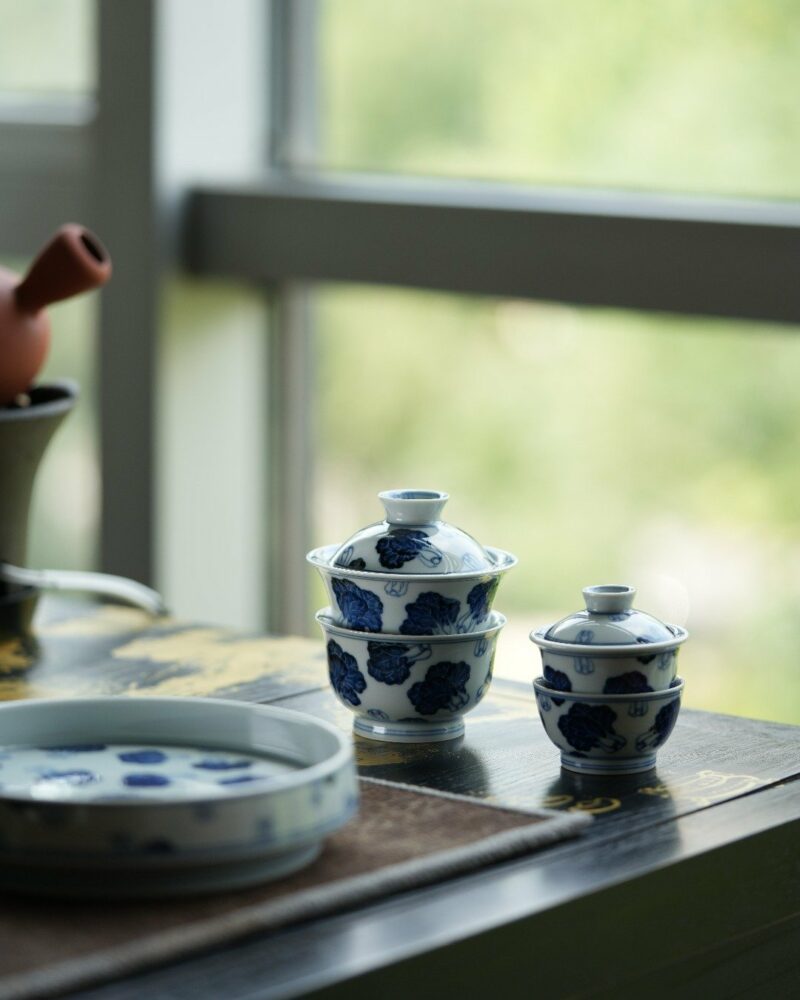 Handmade-Hand-painted-Blue-and-White-Porcelain-cabbage-motif-50ml-1-Gaiwan-1-Cup-Gaiwan-Set3 Handmade Hand-painted Blue and White Porcelain cabbage motif 50ml 1 Gaiwan 1 Cup Gaiwan Set