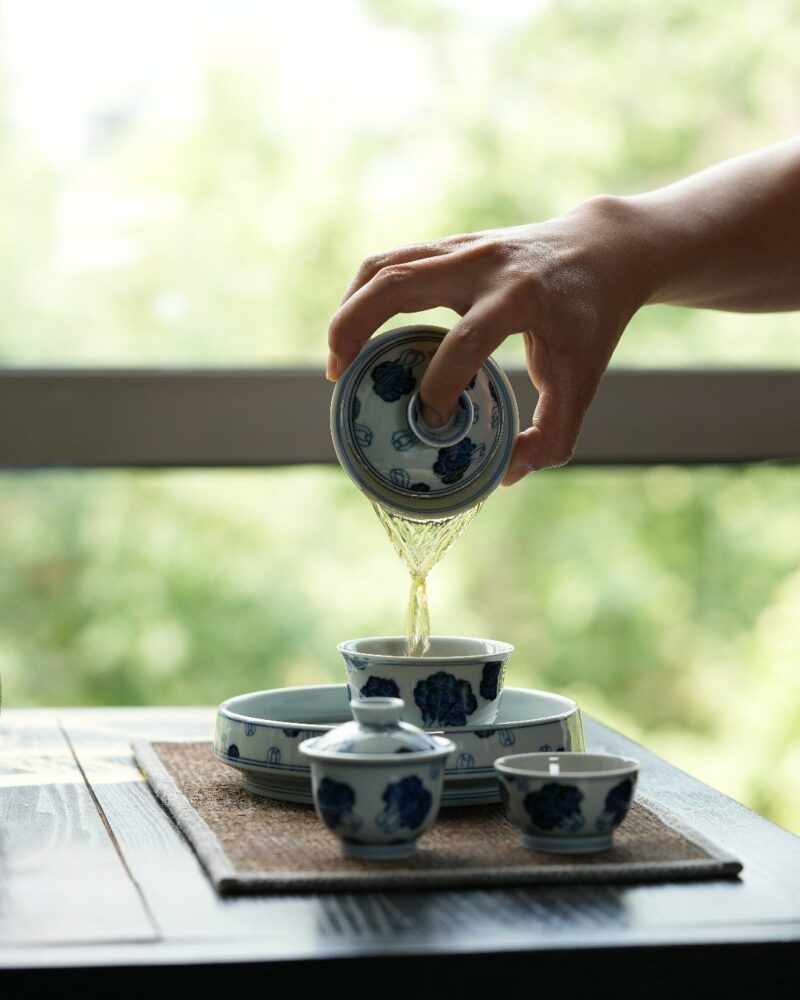 Handmade-Hand-painted-Blue-and-White-Porcelain-cabbage-motif-50ml-1-Gaiwan-1-Cup-Gaiwan-Set8 Handmade Hand-painted Blue and White Porcelain cabbage motif 50ml 1 Gaiwan 1 Cup Gaiwan Set