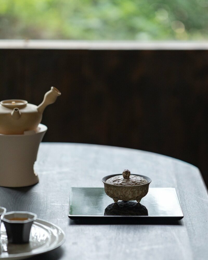 Handmade Wabi-sabi Ceramic Rustic stone-textured three-footed 80ml Gaiwan