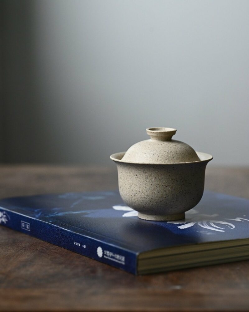 Handmade White Duanni White-thread Zisha Gaiwan with Warm Clay Tone Gaiwan
